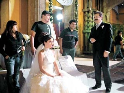 20.07 - Gravando cenas do Casamento de Angélica e Ricardo (MX)- - 1-Anahi Dos Hogares