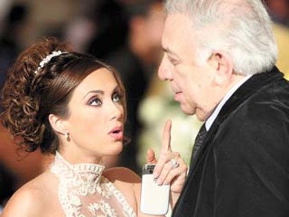 20.07 - Gravando cenas do Casamento de Angélica e Ricardo (MX)== - 1-Anahi Dos Hogares
