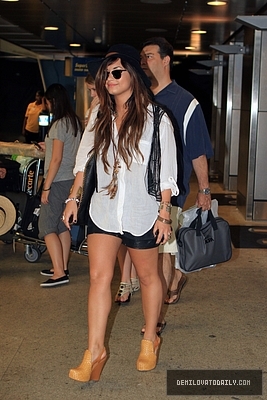 Demi (1) - Demi - July 24 - Arriving into Miami International Airport