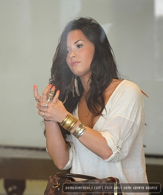 Demi (11) - Demi - June 6 - Departs from LAX Airport