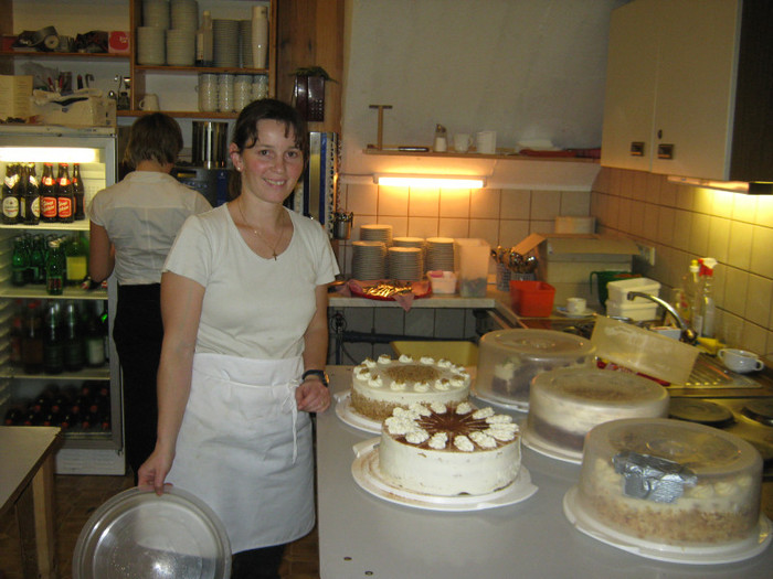 weihnf- 163 Sefa Sabine cu tortele - pensiunea Mandl