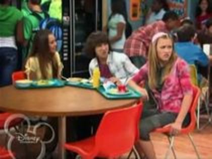 18956287_IQHASWFFI - hannah montana