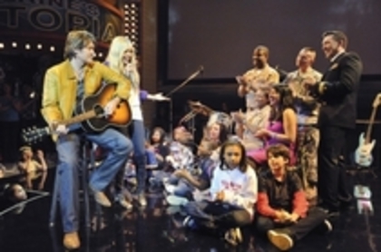 19796964_ZVQSELFJS - hannah montana