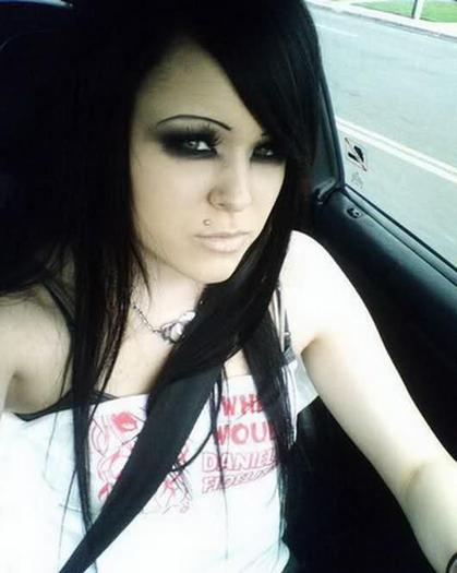 298944_131475083619946_100002723656286_115511_1460834843_n - Al catelea vizitator esti