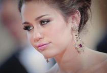 49822526_BPTJEPJDP - Miley pozeee