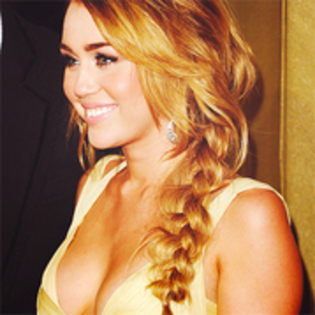 55006575_IJDCIZO2 - Miley pozeee