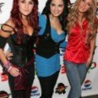 RBD_La_familia_1268378787_2_2007