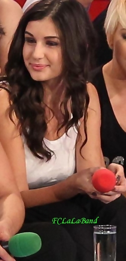 384466_321915141157199_314566711892042_1565759_1538766128_n - xAlina