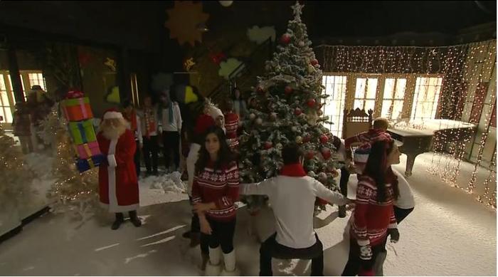 In spatele camerelor