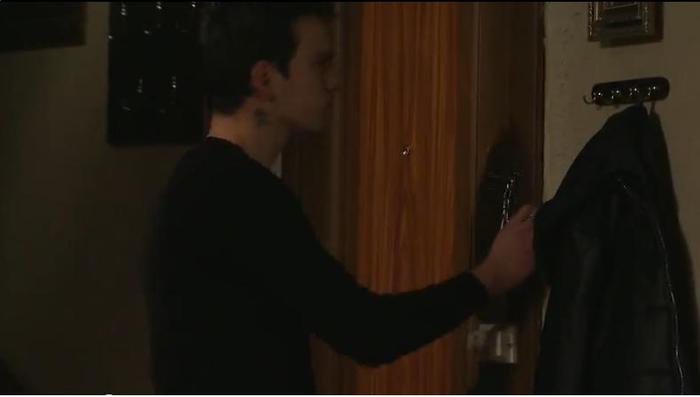 Vlad cand a rupt usa din greseala :))