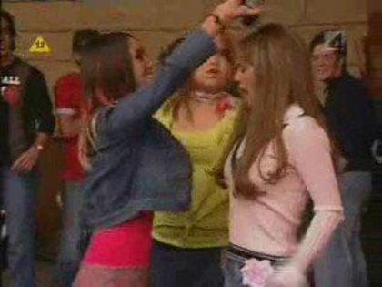 298744_10150357690883682_53657898681_8530565_328024437_n