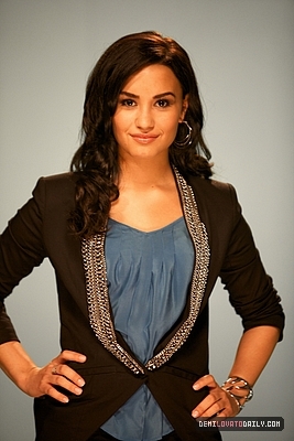 Demi (2) - Demi - Join The Surge - 2010 - Backstage