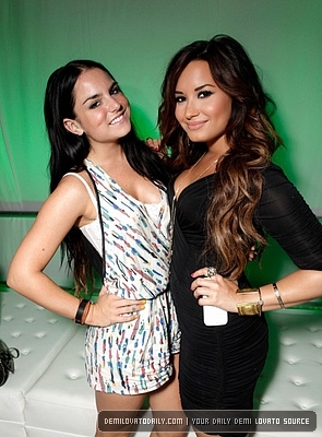 Demi (19) - Demi - July 19 - HTC Status Social Launch Event