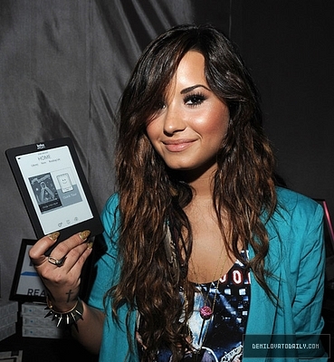 Demi - Demi - August 6 - Backstage Creations Celebrity Retreat At Teen Choice 2011 - Day 1