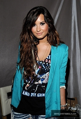 Demi (10) - Demi - August 6 - Backstage Creations Celebrity Retreat At Teen Choice 2011 - Day 1