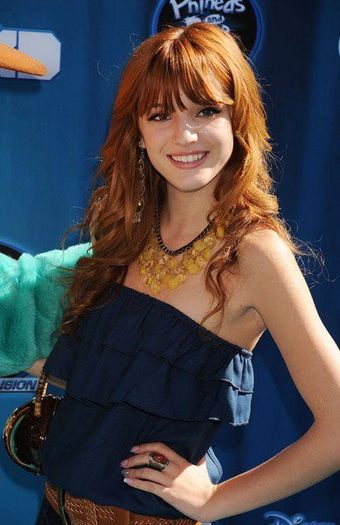 205890_230077263694213_119669298068344_605863_6077767_n - Bella Thorne