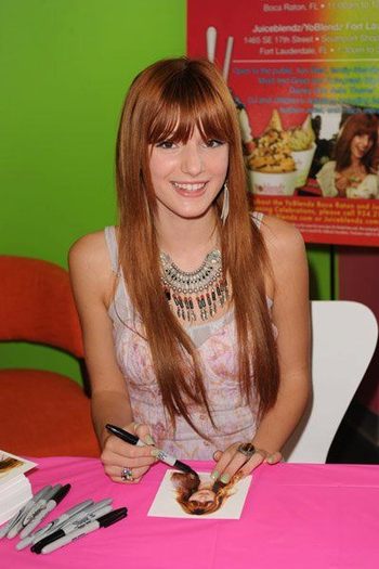 228933_240856959282910_119669298068344_636542_3925826_n - Bella Thorne