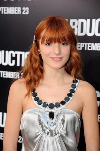 294037_249464868422119_119669298068344_660574_1858880412_n - Bella Thorne