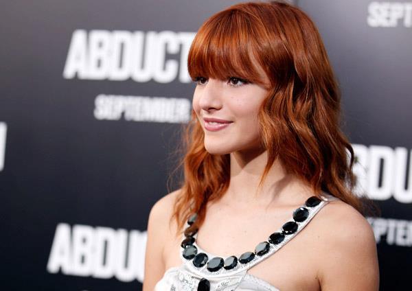 302535_249464965088776_119669298068344_660578_1012964669_n - Bella Thorne