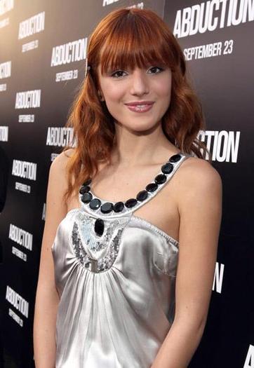 303649_249464978422108_119669298068344_660579_518048434_n - Bella Thorne