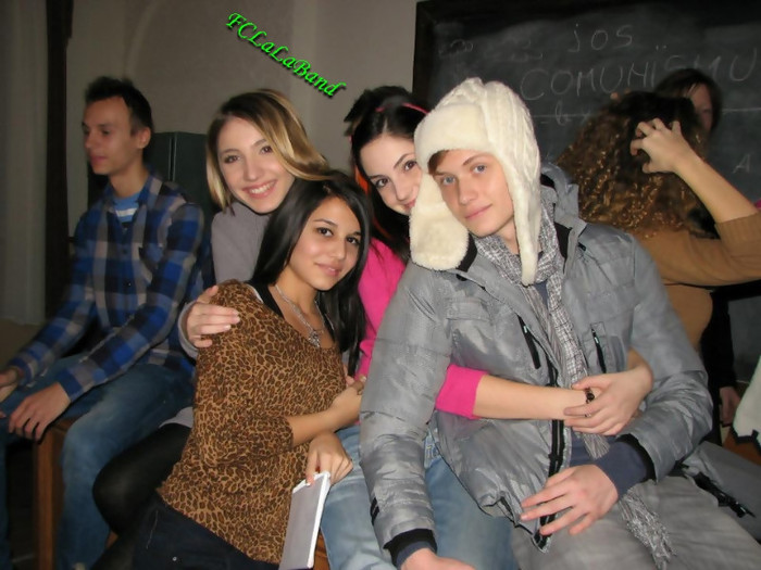 393609_251555141573454_100001569105575_742548_840312609_n