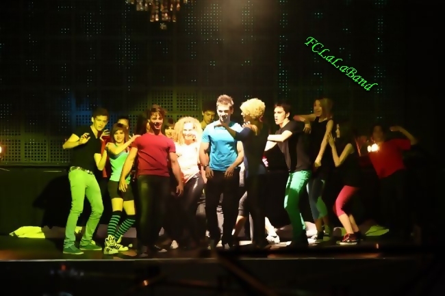 217569_151459881596294_12507793756162597_n