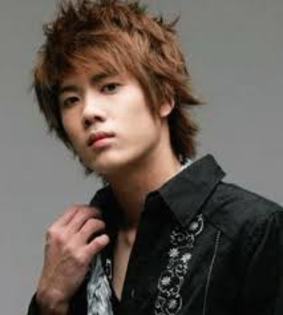 Kim Hyu Jong (SS501)