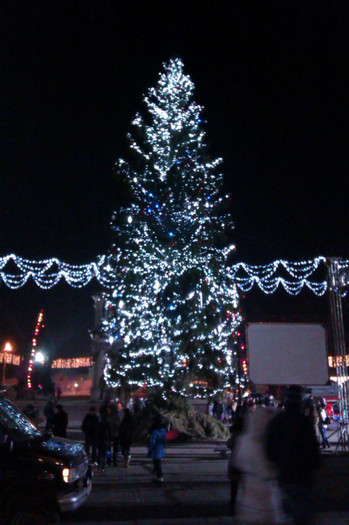 Pomul de craciun - Chisinau-iarna
