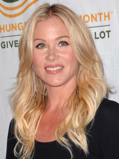 Christina Applegate - Personalitati din Zodia Sagetator