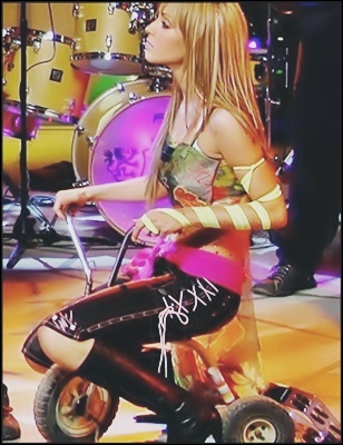 131850027 - 1-Anahi Pics 7-1