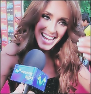 132010061 - 1-Anahi Pics 7-1