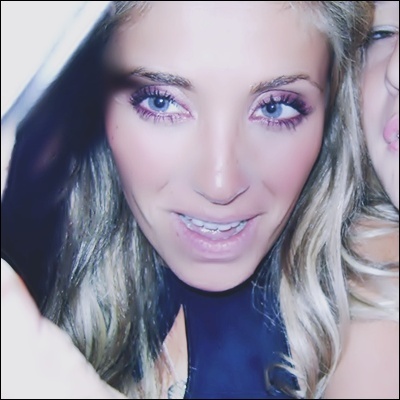 132729629 - 1-Anahi Pics 7-1