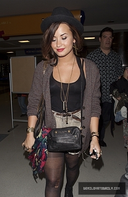 Demi (13) - Demi - September 21 - Arrives into LAX Airport