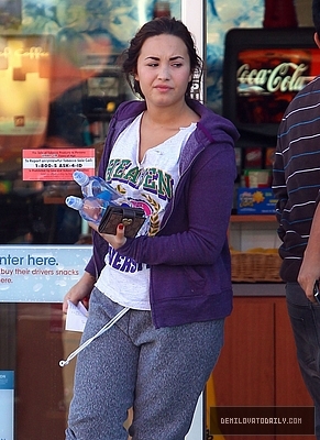 Demi (2) - Demi - October 7 - Gets water and gas in Sherman Oaks CA