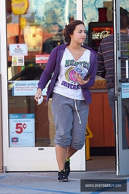 Demi (5) - Demi - October 7 - Gets water and gas in Sherman Oaks CA