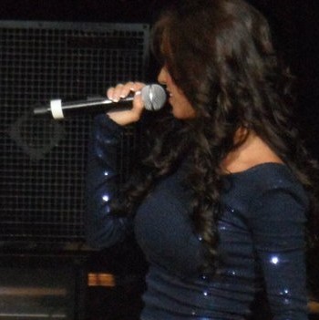 deja vu (32) (1) - 1-Anahi 4-1