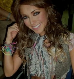 deja vu (49) - 1-Anahi 4-1