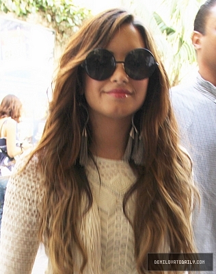 Demi (8) - Demi - October 11 - Arrives at The Grove in Los Angeles CA