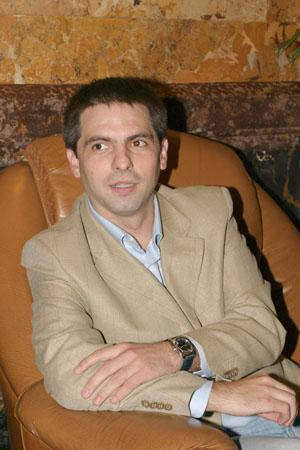 dan-negru - Dan Negru