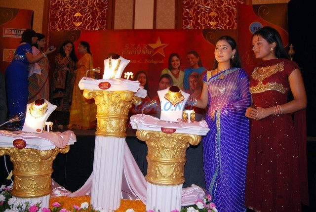 Ragini & Sadhna in Love [40] - Ragini-Sadhna