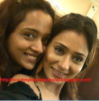 Sara & Parul in Love [3]