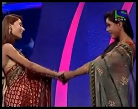 Sara & Parul in Love [15]