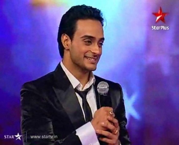 Angad Hasija in Love [18]