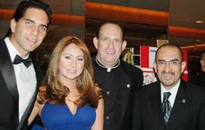 images (1) - Arap Bethke