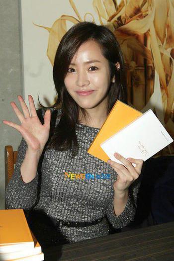 zzzzzzzzzzzzzzzzzzzzzzzzzzzzzzzzzz - 0 0 aPoze rare cu Han Ji Min