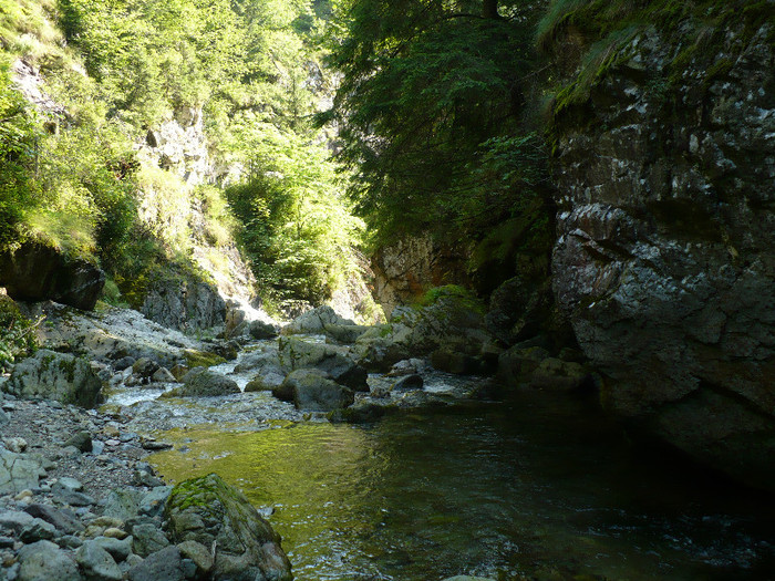 valea iadului 006 - LACUL LESU