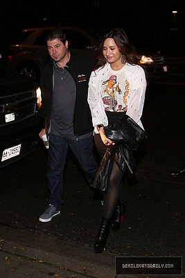 Demz (4) - Demi - October 14 - Leaving the KiSS 925 Radio Station in Toronto Canada