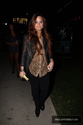 Demi (7) - Demi - October 19 - Leaves BOA Steakhouse in Beverly Hills CA