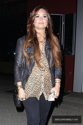 Demi (22) - Demi - October 19 - Leaves BOA Steakhouse in Beverly Hills CA