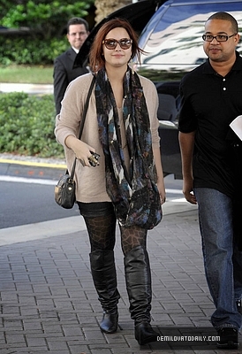 Demitzu (28) - Demi - December 10 - Arrives at her hotel in Fort Lauderdale in Miami FL